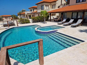 luxurious house with private pool in tierra del sol Resort&Golf